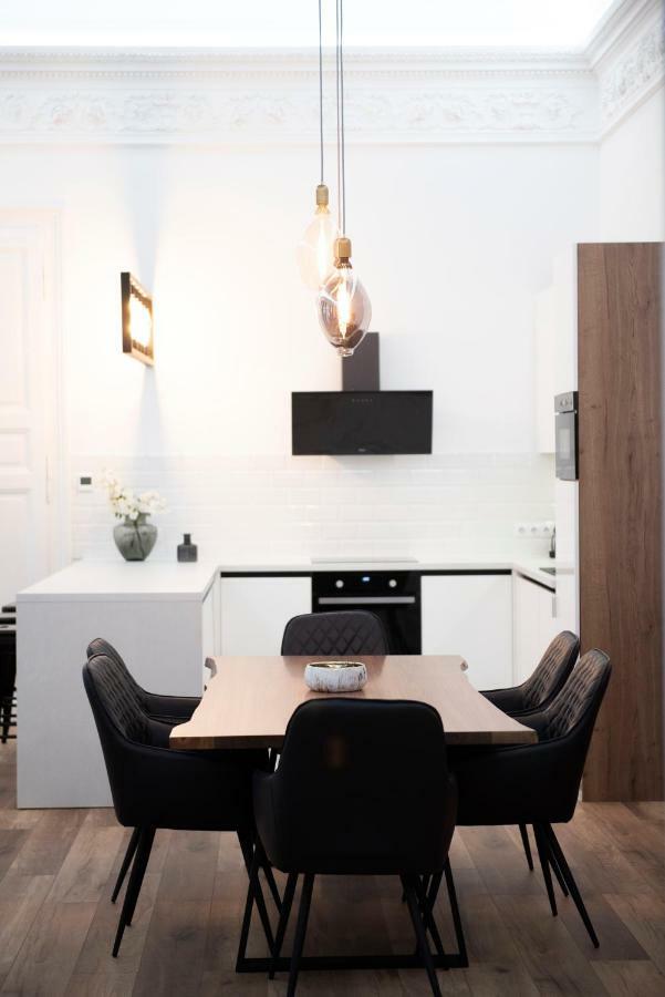 Luxury By Hi5 - Kálmán Imre Budapest